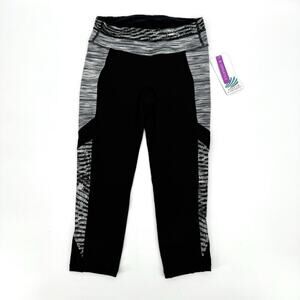 FREE 2 B Black/Gray Workout Capri Leggings Athletic Running Pocket Size S NWT